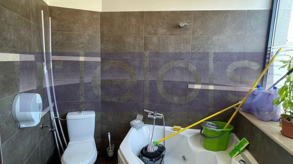 VANZARE APARTAMENT 3 CAMERE UNIRII MITROPOLIEI 86mp CENTRALA PROPRIE BLOC 2009 - Poză 11