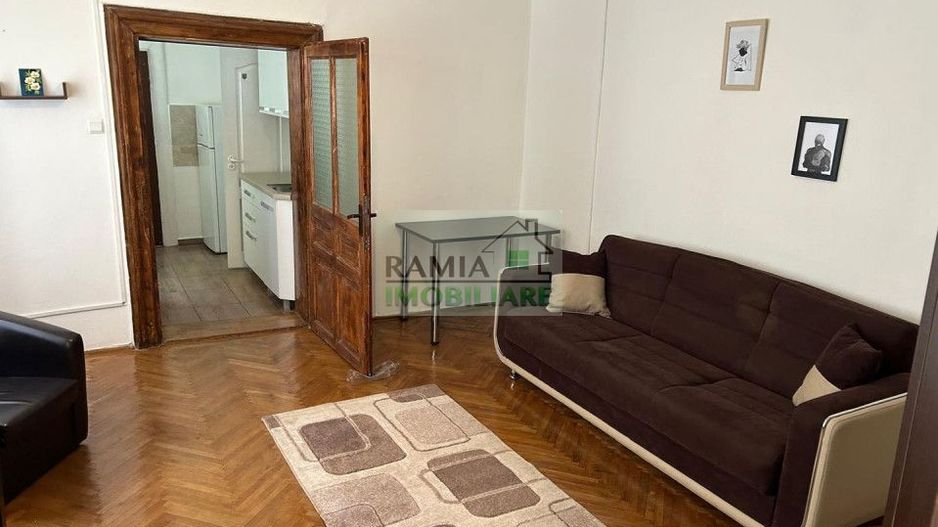Apartament 2 camere Centrul Istoric – Piața Sfatului - Poză 2
