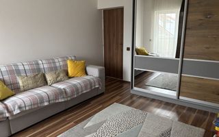 Apartament de vânzare cu 2 camere în Florești. - Poză 1