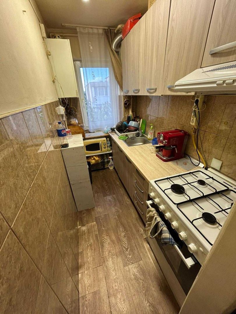 BRASADAS vinde ap 3 cam etaj 4/4 in Micro 14. - Poză 4