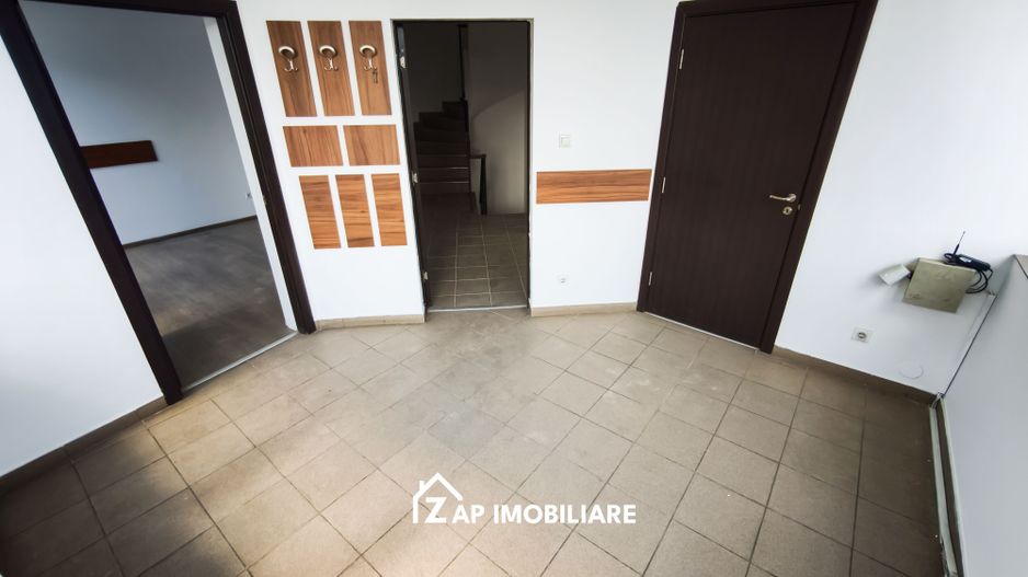 Cazare Muncitori - 10 incaperi - 5 băi - 1 bucătărie - Poză 7