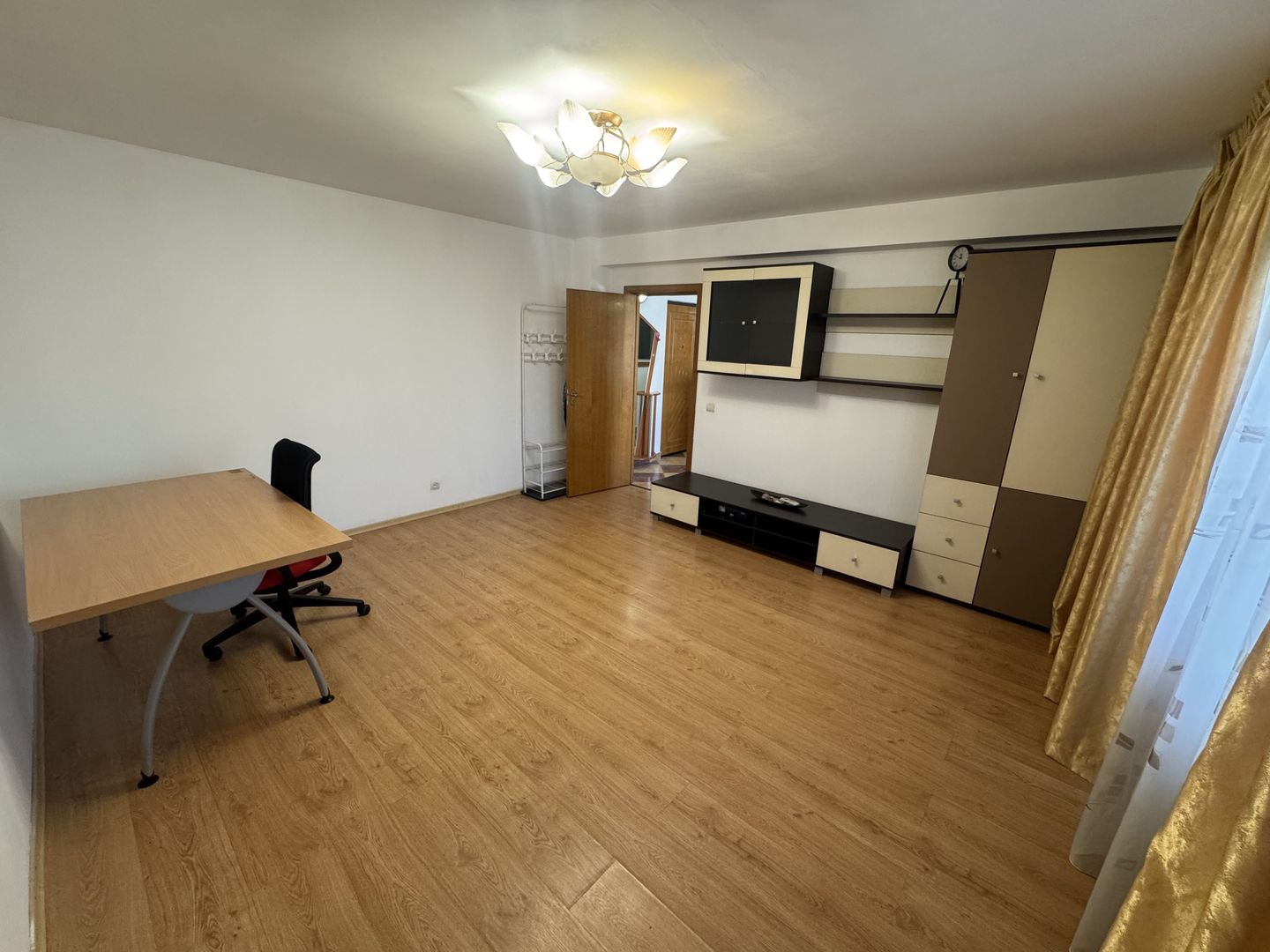 Apartament de închiriat – Sector 3 - Poză 2