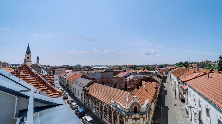 Penthouse 4 camere, ultracentral, Oradea. 800 000 E + TVA. Comision 0 - Poză 15