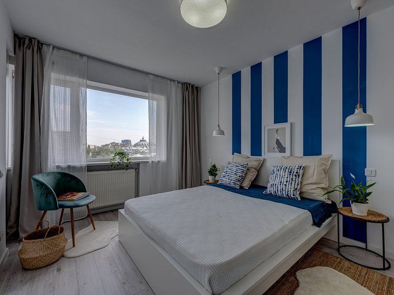 Apartament suberb in Piata Romana - Poză 1