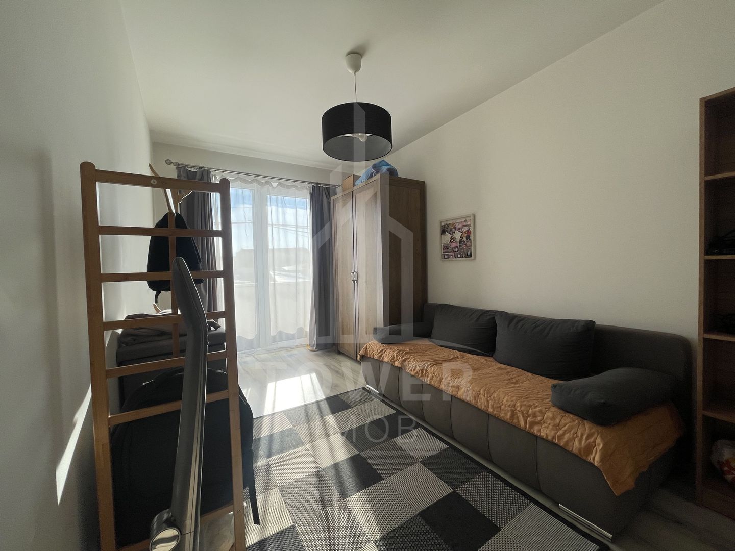 Apartament 3 camere--Turnisor | Decomandat | Balcon 10 mp | Parcare privata - Poză 7