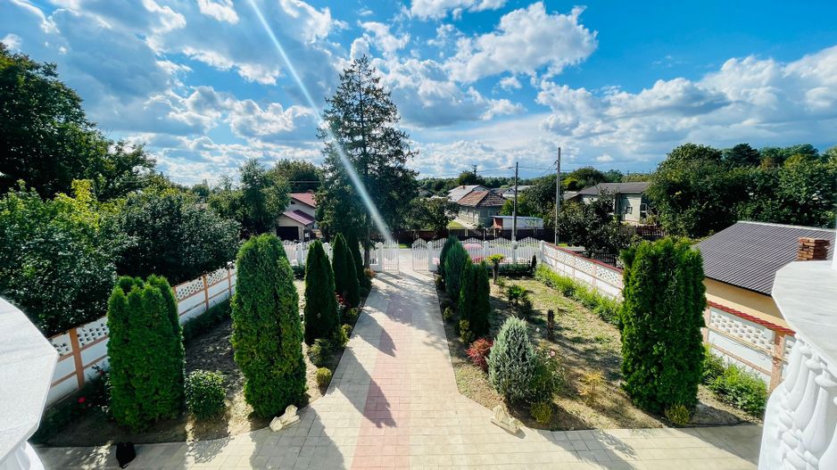 Casa  de vanzare tip duplex 5 camere Cioplani - Poză 4