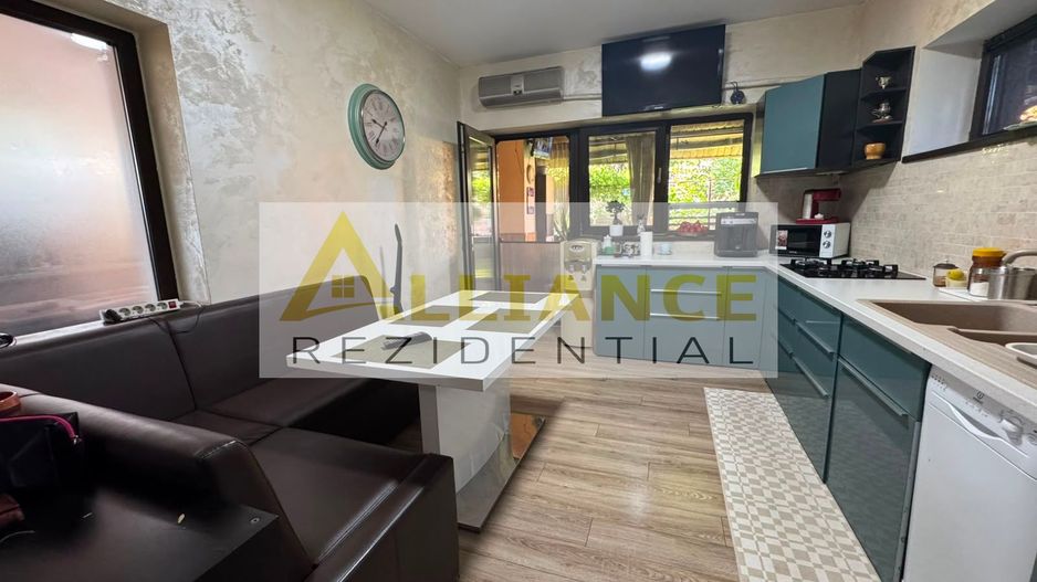 Vila individuala 7 camere - 3 bai { Strada Orizontului } - Poză 9