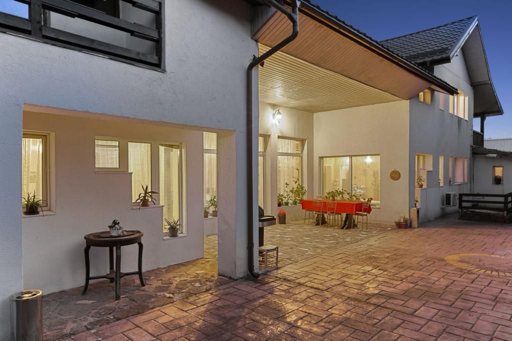 Vanzare vila individuala 8 camere | Curte 2360 mp | Corbeanca - Ostratu - Poză 6