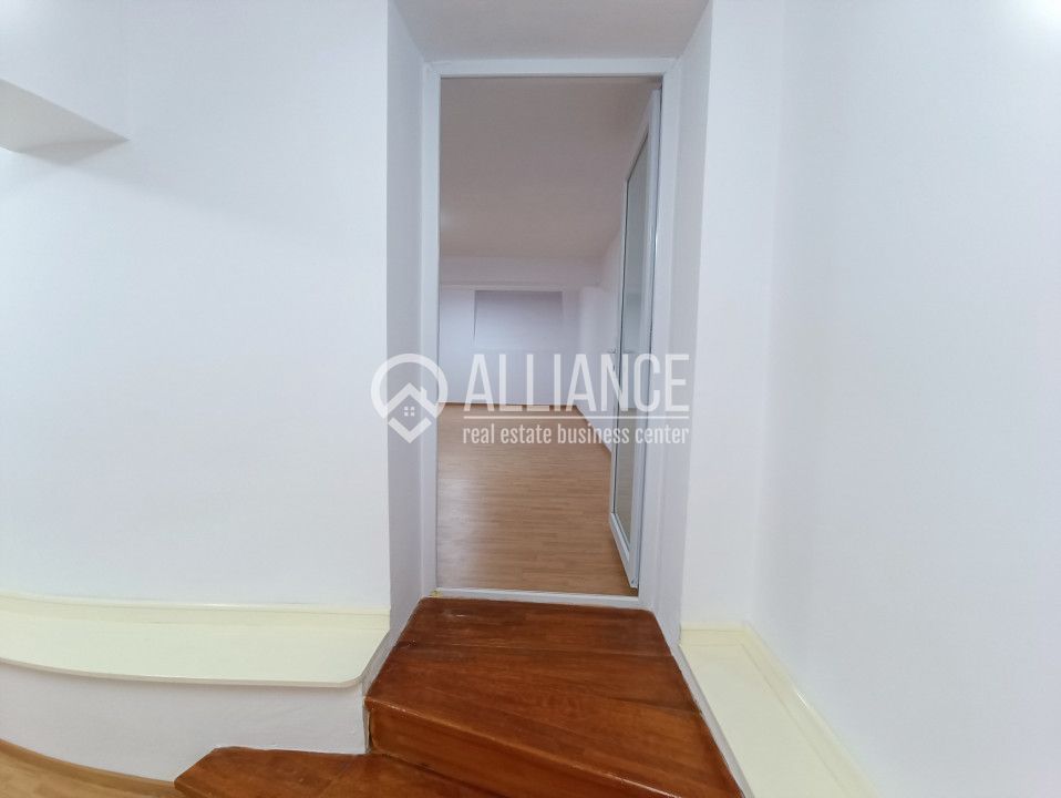 CENTRU SALA SPORTURILOR(COD03)- Casa interbelica si curte generoasa ! - Poză 21