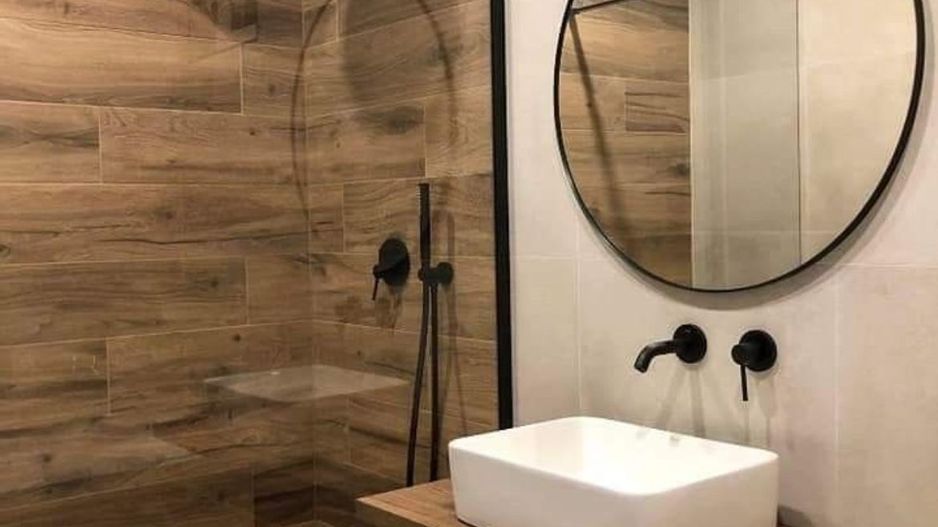 3 camere -complex cu circuit inchis -piscina--pista alergare - Poză 7