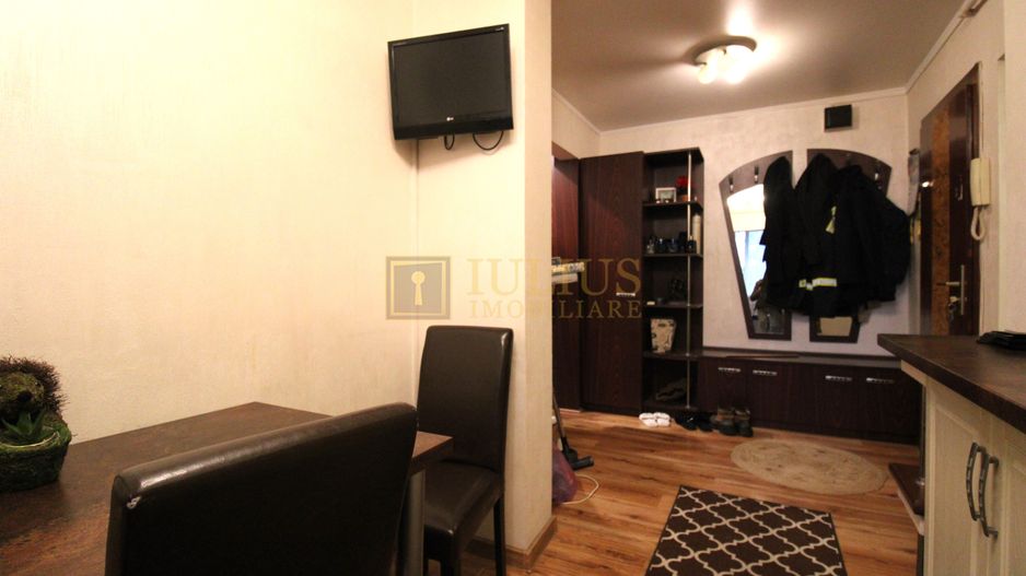 Zona Lipovei, 3 camere, centrala proprie. - Poză 6