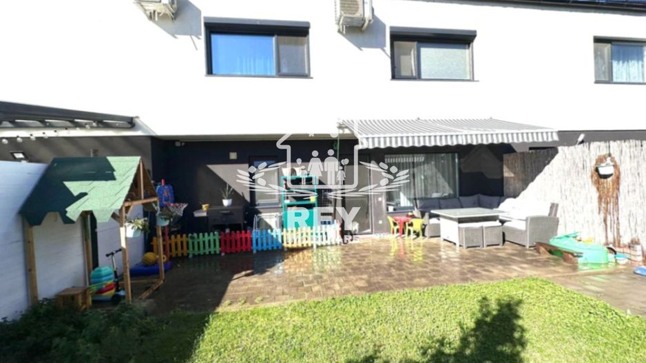 Triplex de vânzare în Șelimbăr 5 camere zona Triajului 3dorm-3băi-3P - Poză 26
