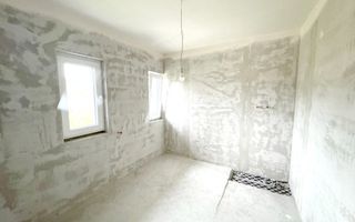 Casa  individuala cu teren de 472 mp in zona centrala. - Poză 15