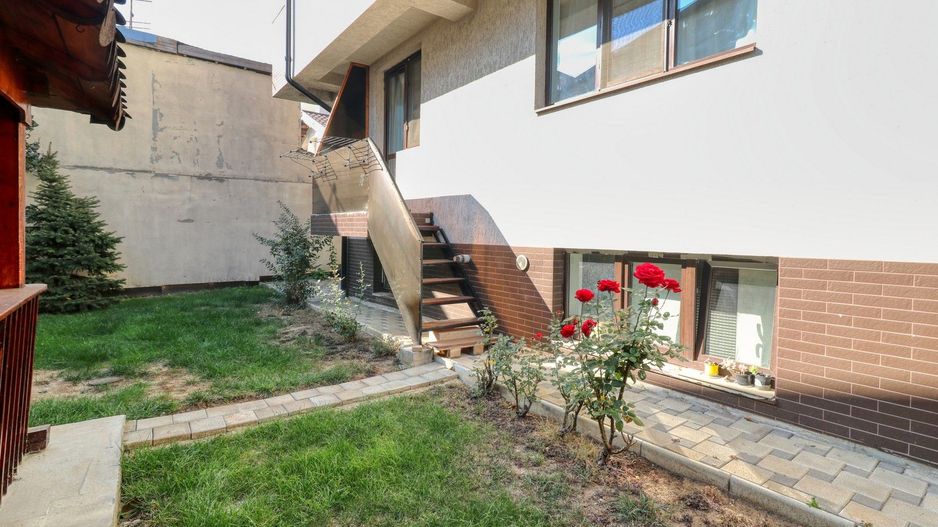 Apartament 3  camere si curte mare - Bucurestii Noi - comision 0 - Poză 16