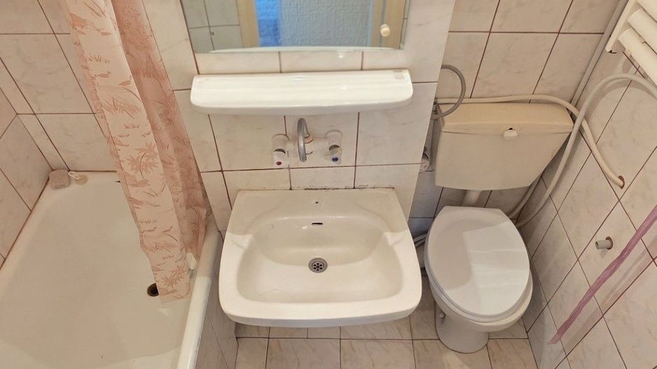 Apartament cu 2 camere, decomandate, etaj 10, VASLUI - zona NORD; - Poză 7