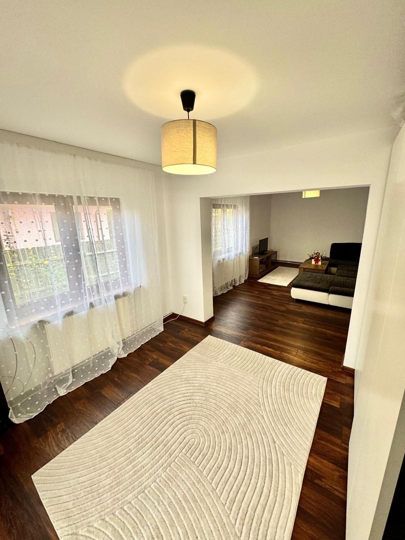 Casă de închiriat – Str. Trandafirilor - Poză 4