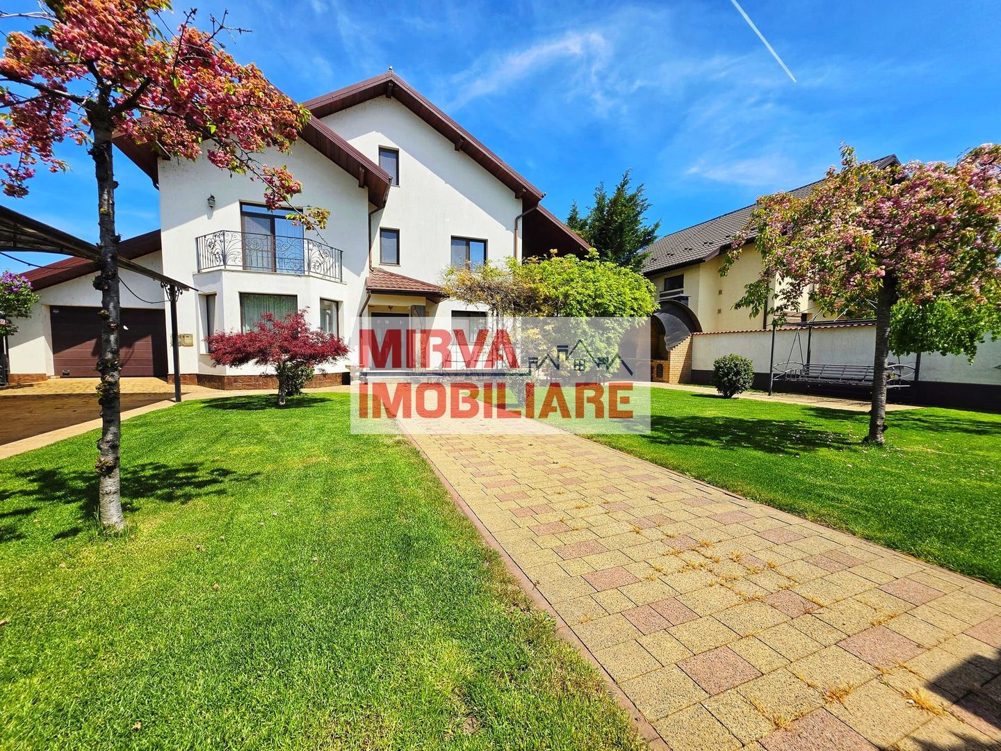 Vilă premium în Strejnicu | 8 camere | 345 mp utili | teren 595 mp - Poză 1