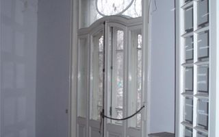 BRASADAS vinde vila cu 16 camere in zona ROMANA. - Poză 5