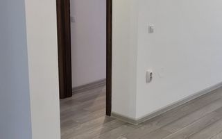Apartament 3 camere 3 balcoane etaj 1 parcare  Calea Cisnadiei - Poză 2