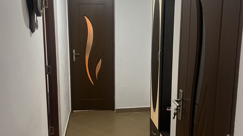 Apartament de închiriat cu 2 camere, în centrul orașului Covasna. - Poză 4