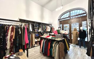 Afacere la Cheie, articole originale,  intrare stradală, zona Centrala - Poză 1