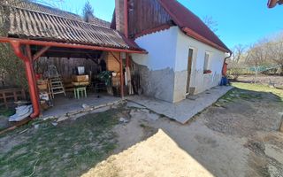 Două case de vanzare cu teren 1553 mp Reci - Poză 3