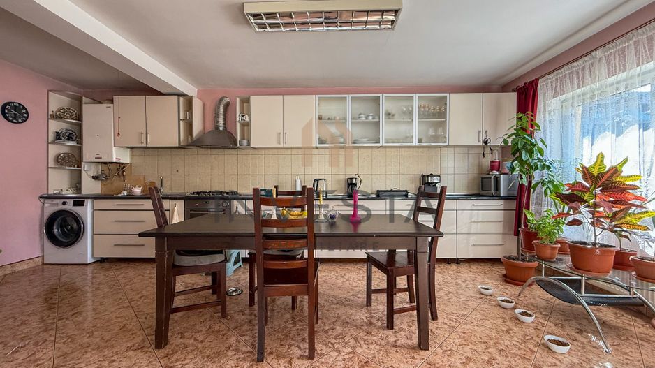 Casa individuala, Cartier Europa, retrasa de la strada principala! - Poză 6