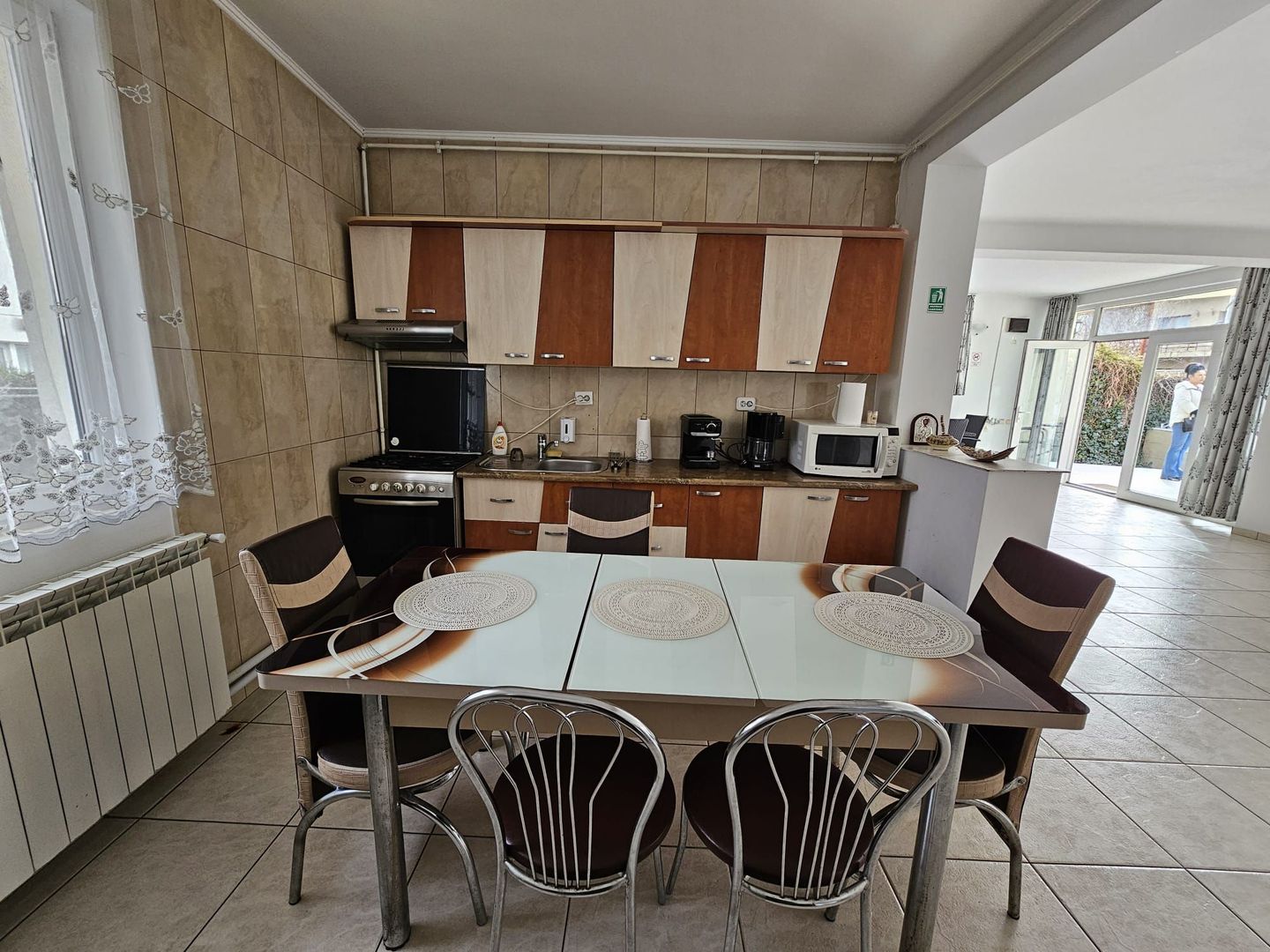 De vanzare Pensiune Eforie Nord la doi pasi de mare - Poză 8