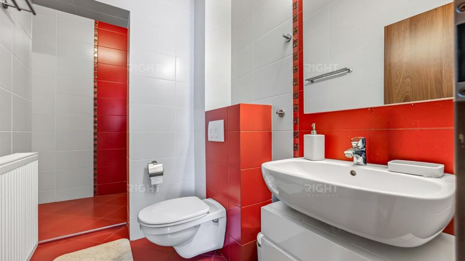 Casa pe 3 niveluri | Terasa cu priveliste | 3 parcari | Pozitie centrala - Poză 21