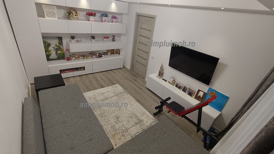 Centrala proprie decomandat parcare boxa 3 camere Dna Ghica - Poză 2