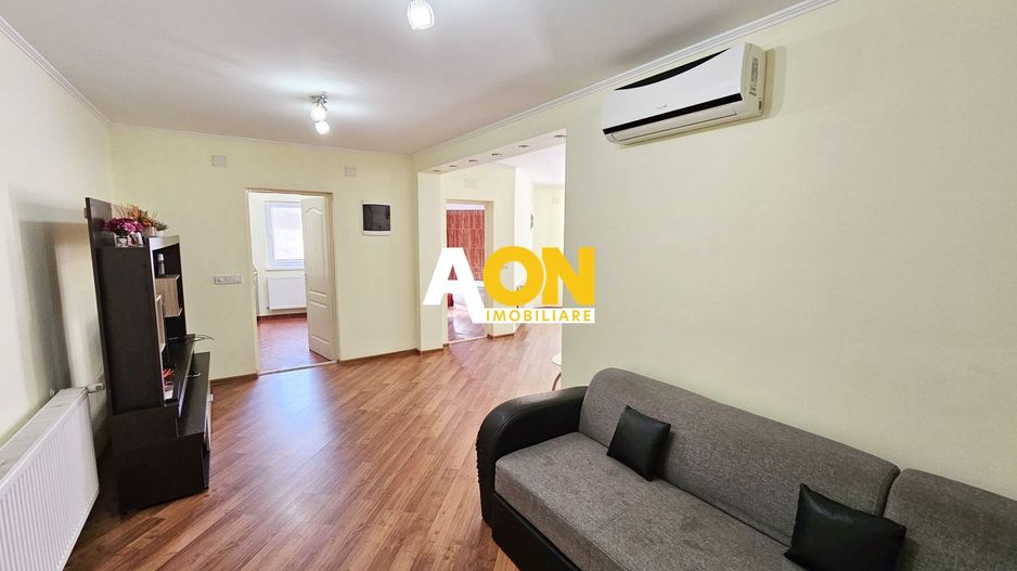 1/2 Duplex, format din 3 apartamente, 294 mp utili, ultracentral - Poză 1