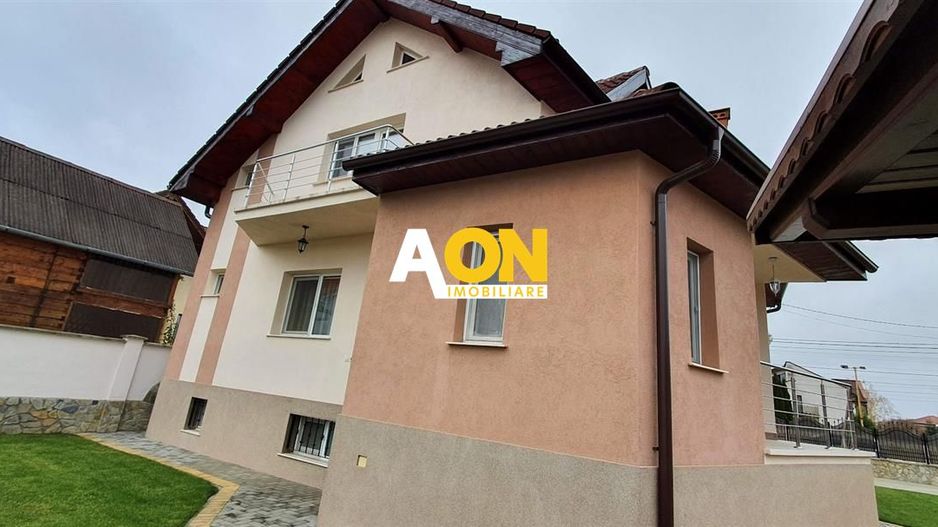 Casa 5 camere 567 mp teren la asfalt toate utilitatile Cetate - Poză 2
