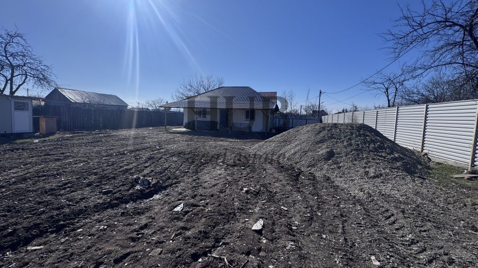 TEREN intravilan cu HALA | cartier Izvoare | Bacau | - de vanzare - Poză 2