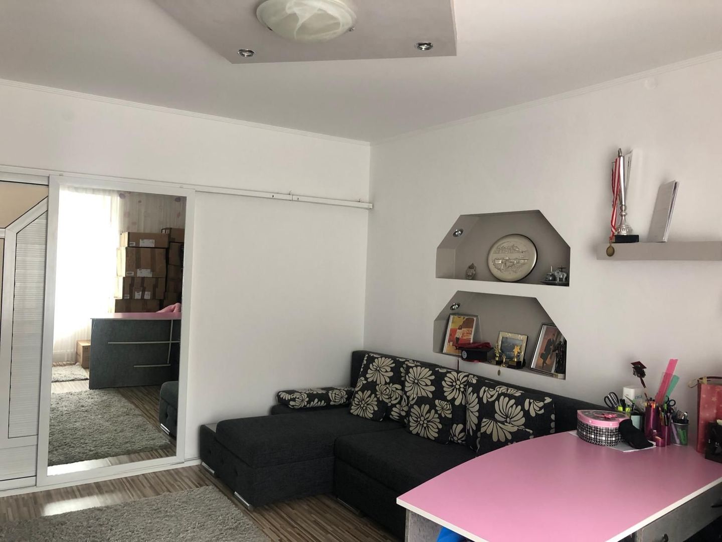 BRASADAS vinde casa cu 7 camere si teren 1100mp in zona Burdea. - Poză 4