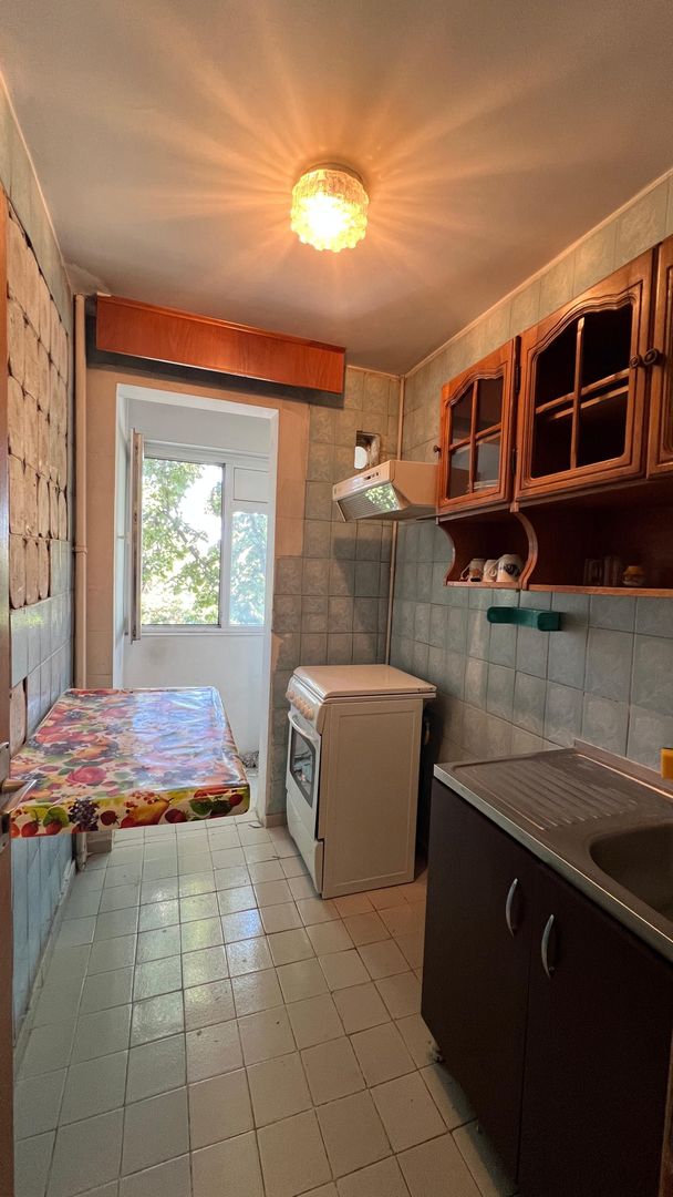 3 camere cu vedere la Parc Humulesti - Poză 5