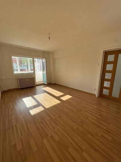 Apartament luminos,central, reabilitat termic, - Poză 7