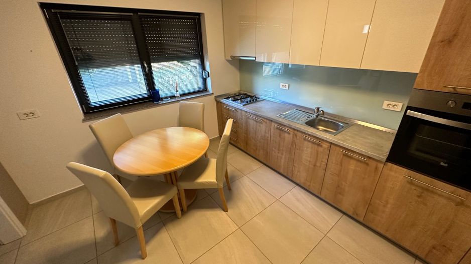 Apartament cu 3 camere de închiriat în zona Nord - Poză 6