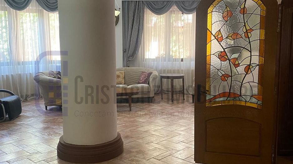 Vila S+P+2, cu suprafata utila 350 mp, Calea Grivitei - Poză 3