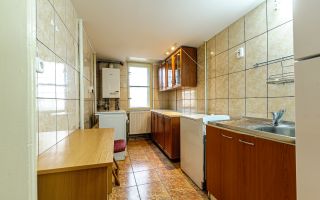 APARTAMENT CU O CAMERĂ ULTRACENTRAL - Poză 3