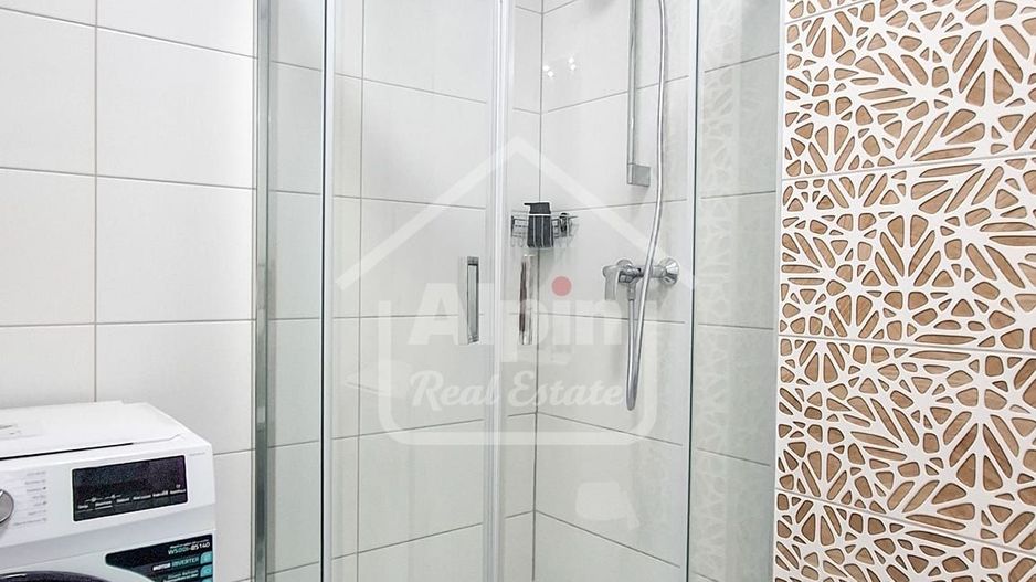 Proprietate Deosebita In Vila - Poză 25