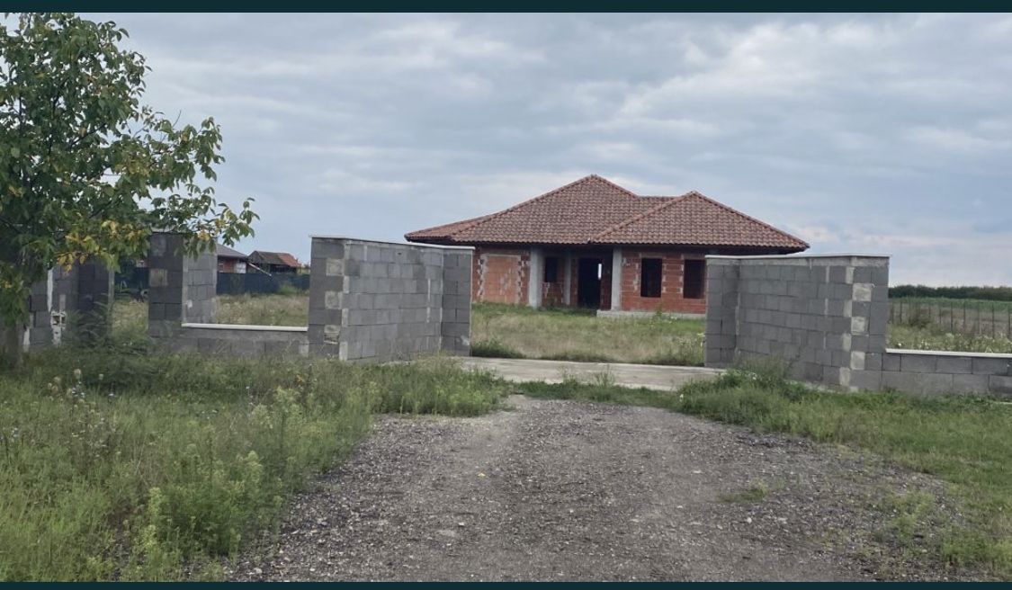 Vand casa la Madaras - Poză 1