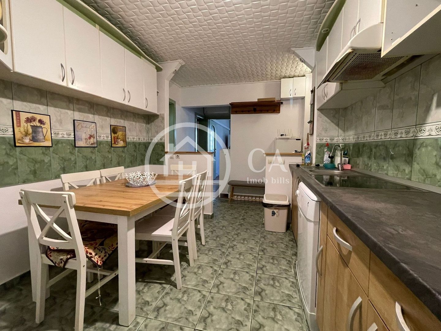 Apartament cu 4 camere de inchiriat in zona Rogerius, Oradea - Poză 2