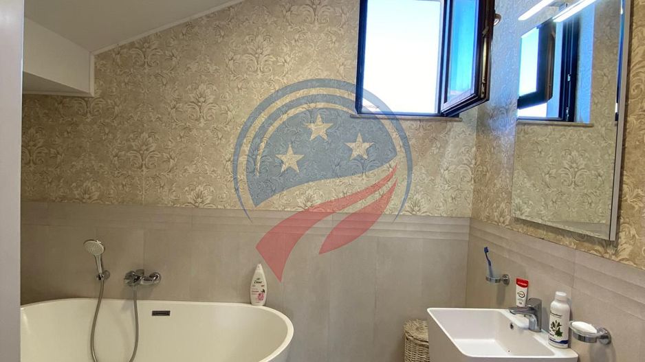 VILA MODERNA  ZONA CENTRALA 380 m TEREN - Poză 10