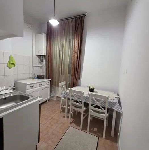 Apartament 1 Camera De Inchiriat | Central | Etaj Interemediar | Decomandat - Poză 5