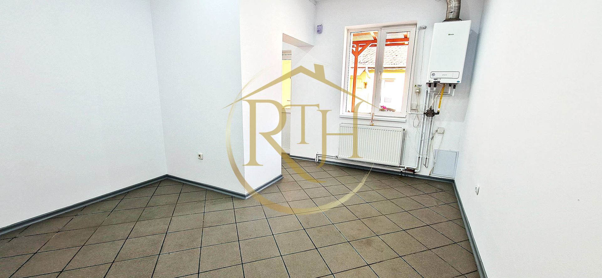 Spațiu comercial/birouri de închiriat – vad comercial excelent – zona Bălcescu - Poză 12