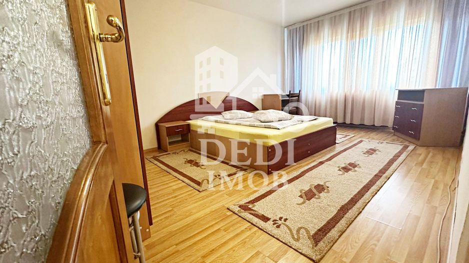 Apartament cu 3 camere de inchiriat Decebal, Oradea - Poză 2