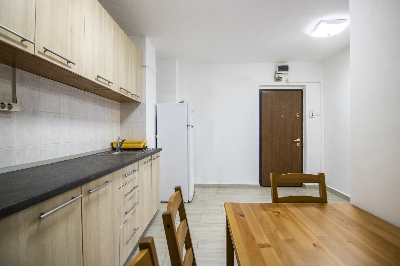 Apartament 3 Camere, Str. Aleea Dealul Măcinului, Valea Ialomitei - Poză 2