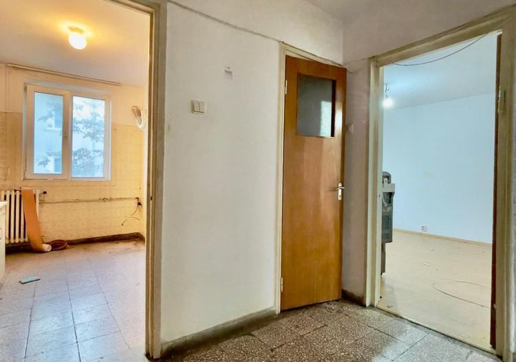 Apartament 3 camere de vanzare Militari- Orsova - Poză 1