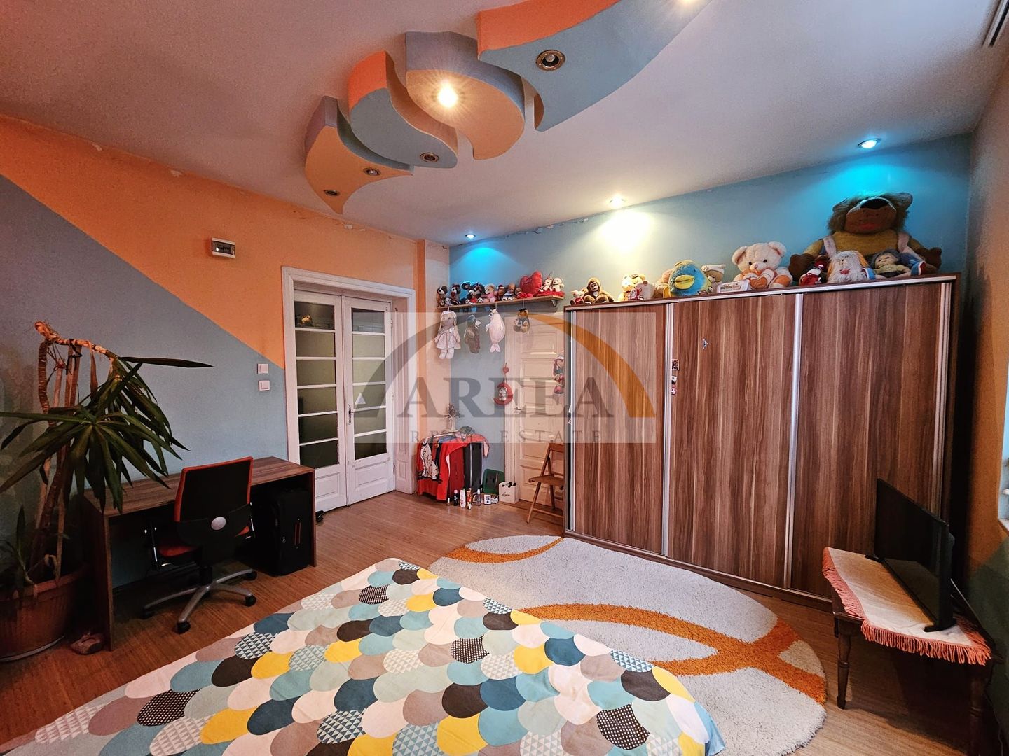 Proprietate in vila, etaj, partial renovat - Pasajul Unirii - 154 mp - Poză 11