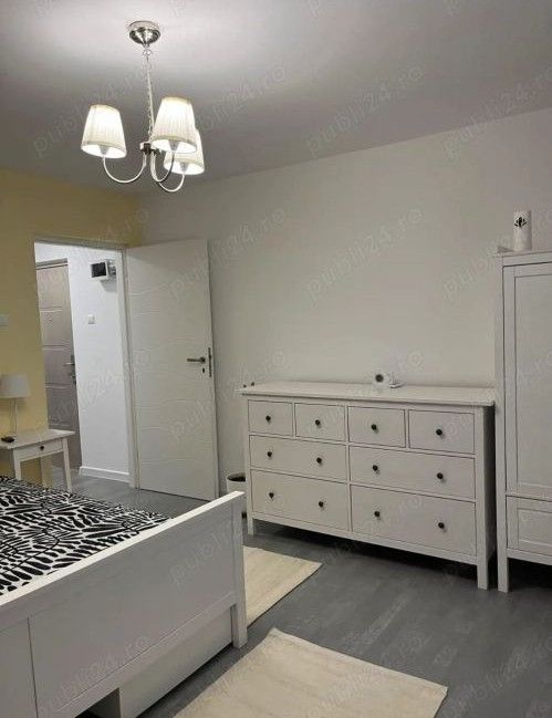 Închiriez garsonieră spațioasă, și modernă, Unirii, metrou aproape - Poză 3